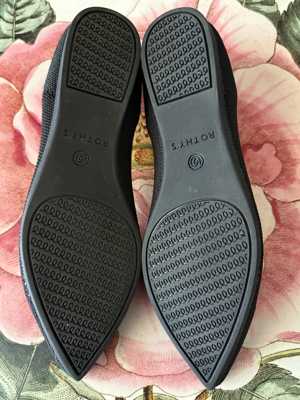 Rothy's The Point Black Solid Pointed Toe Slip On Flats Size 7 - Picture 8 of 10